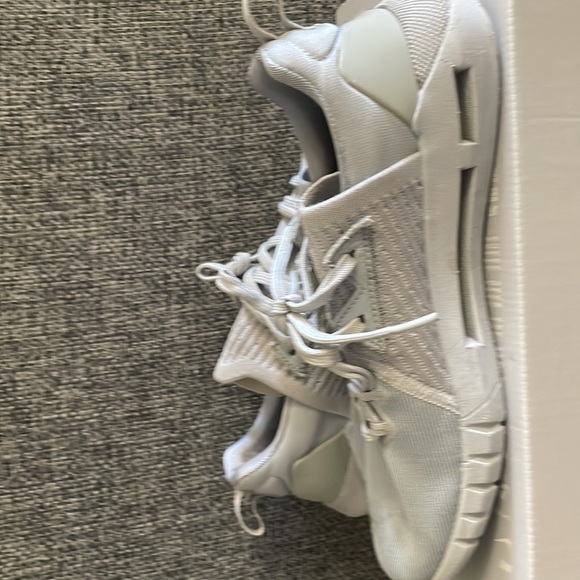 Under armour hovr sports style. Worn lots but in great condition - Picture 2 of 4